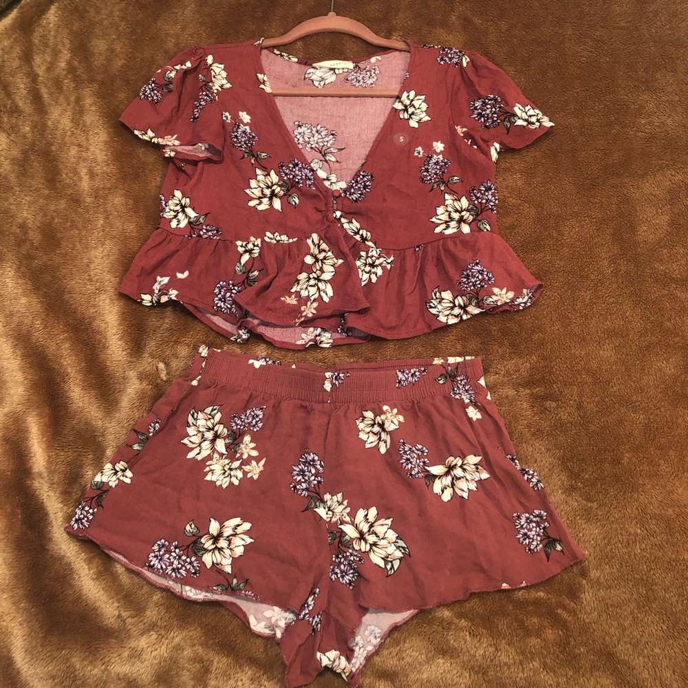 Two piece set